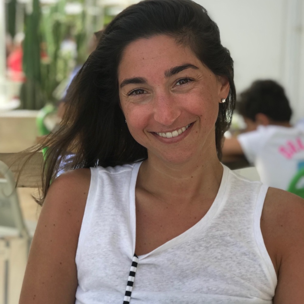 Meet your Posher, Dina